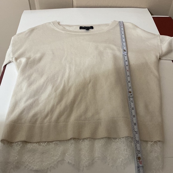 Banana Republic Factory Pullover Round Neck Long Sleeve Lace Trim Sweater - Picture 10 of 12